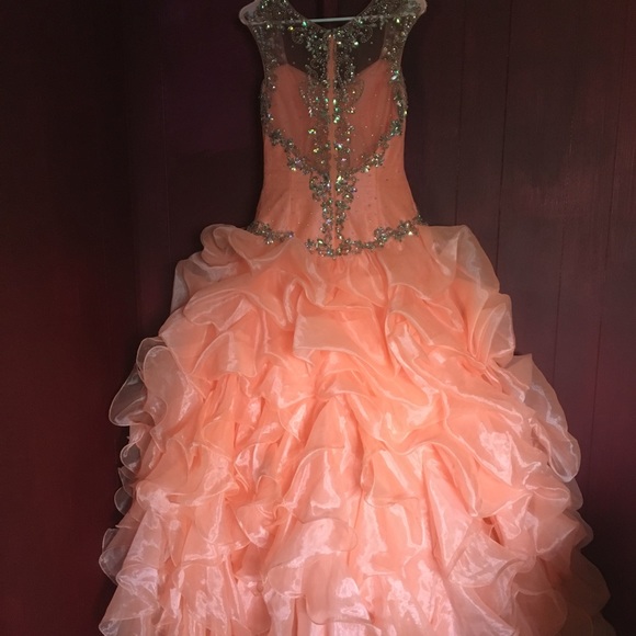 Quince dress👑 - Picture 4 of 7
